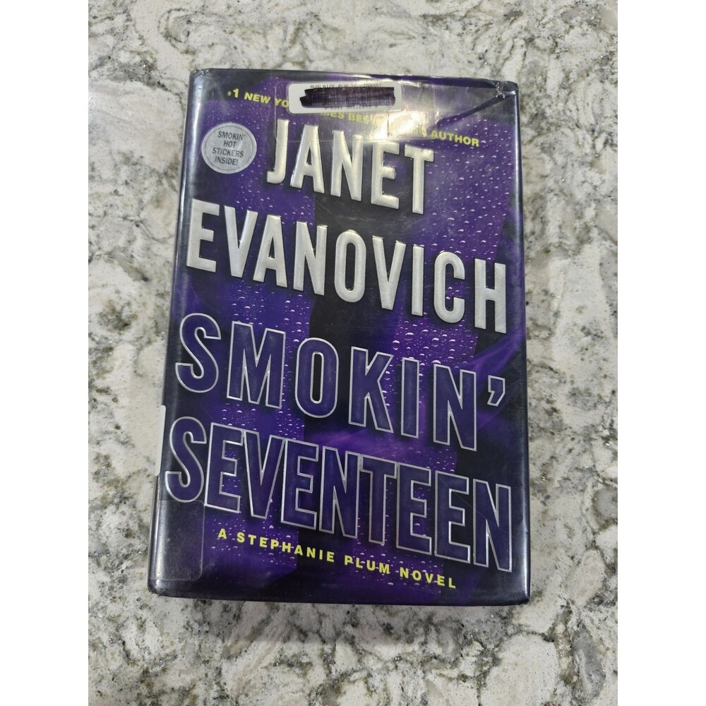 Smokin' Seventeen - hardcover Evanovich, Janet 9780345527684